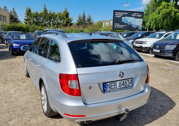 Skoda Superb cena 35600 przebieg: 239700, rok produkcji 2012 z Ostrów Lubelski małe 562